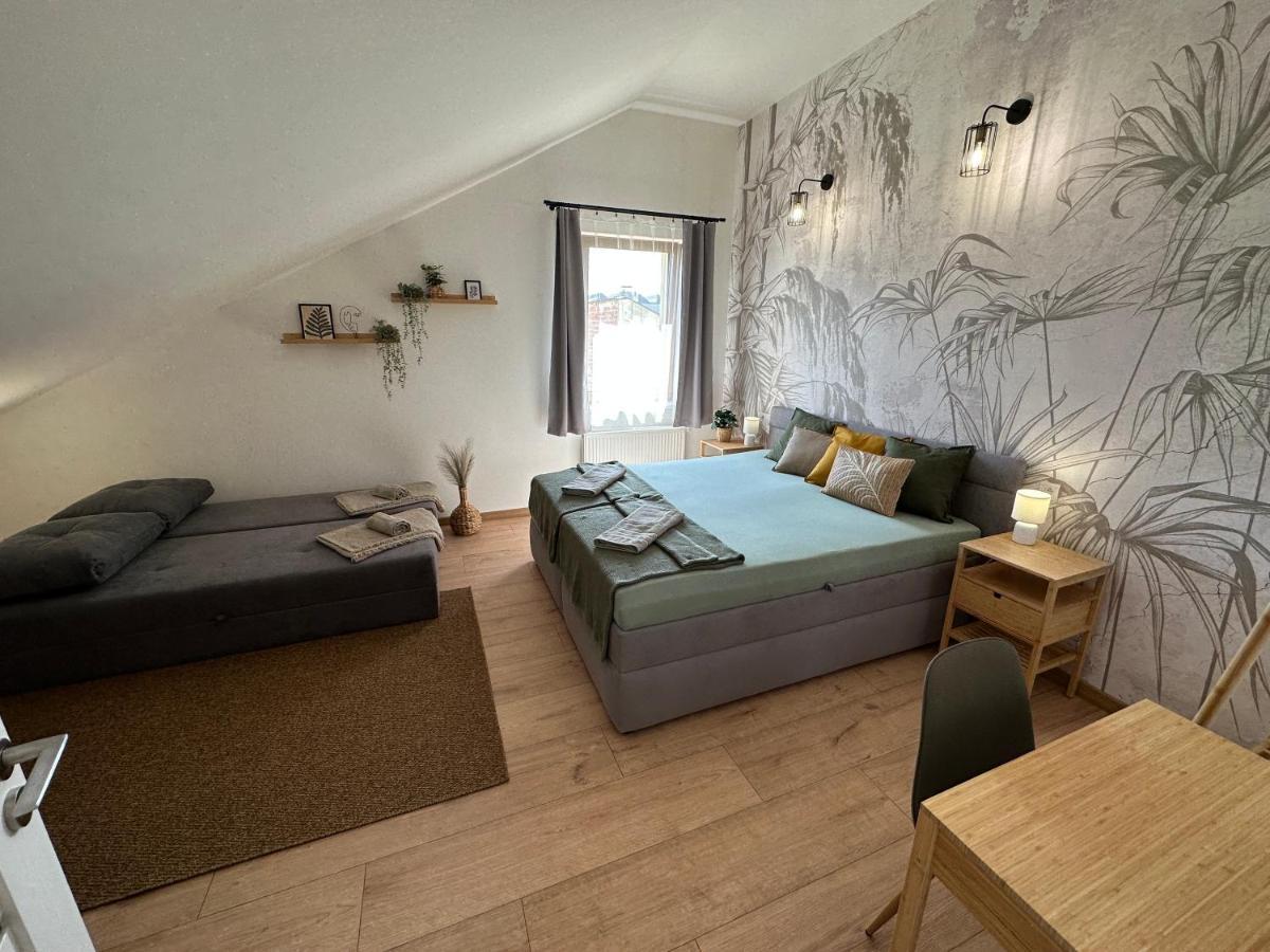 Green Apartment - City Centre - Main Square Liptovský Mikuláš Εξωτερικό φωτογραφία