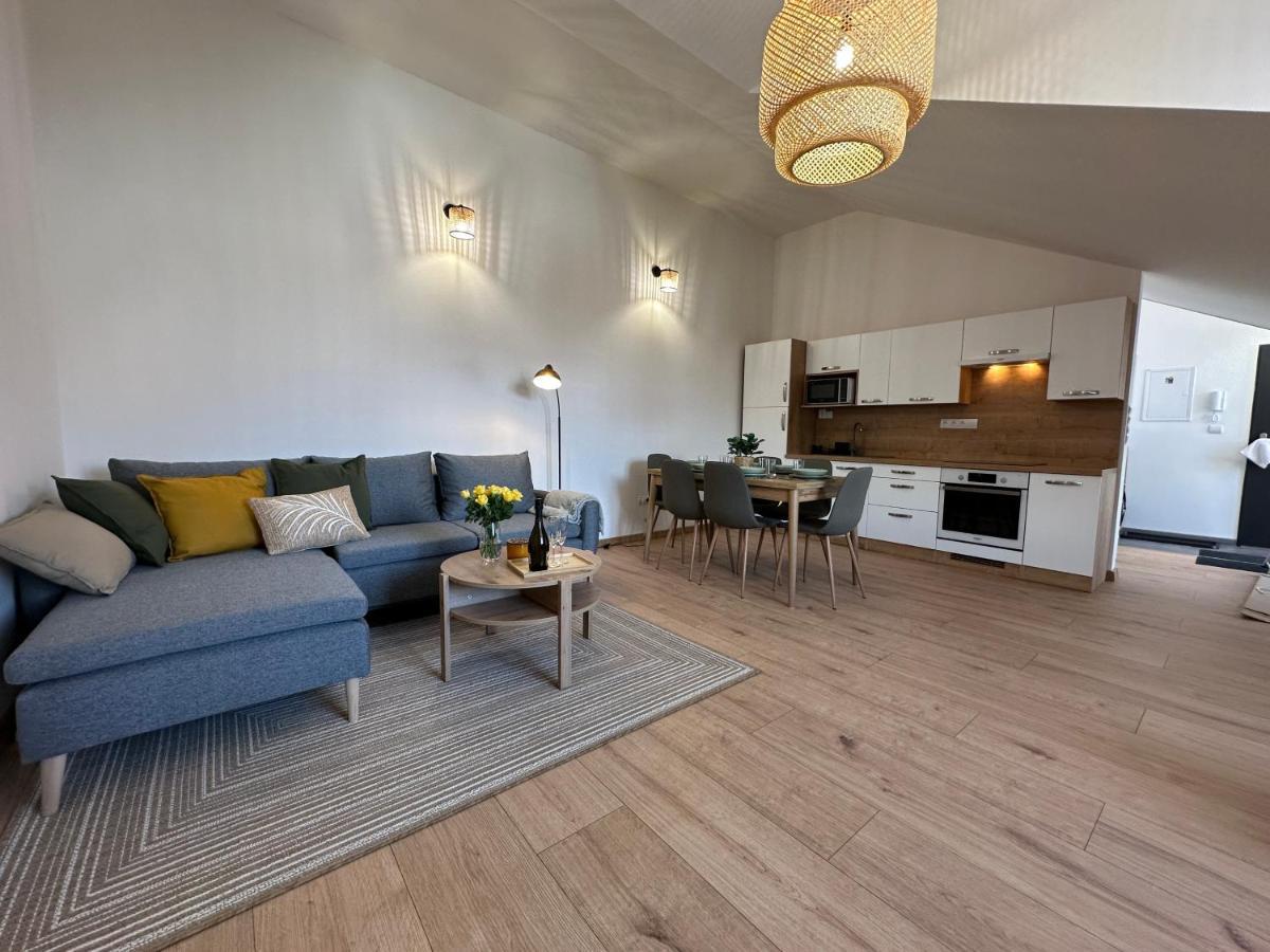 Green Apartment - City Centre - Main Square Liptovský Mikuláš Εξωτερικό φωτογραφία