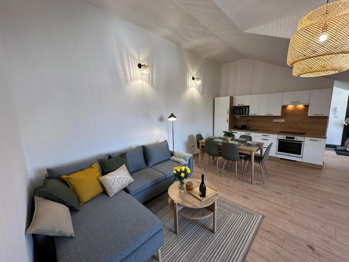 Green Apartment - City Centre - Main Square Liptovský Mikuláš Εξωτερικό φωτογραφία