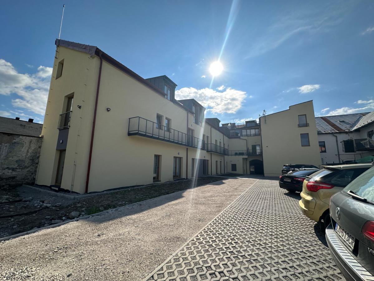 Green Apartment - City Centre - Main Square Liptovský Mikuláš Εξωτερικό φωτογραφία
