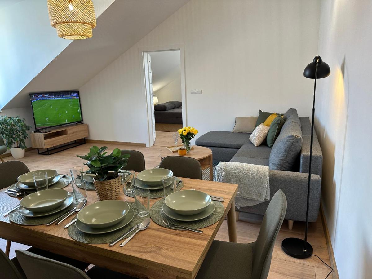 Green Apartment - City Centre - Main Square Liptovský Mikuláš Εξωτερικό φωτογραφία